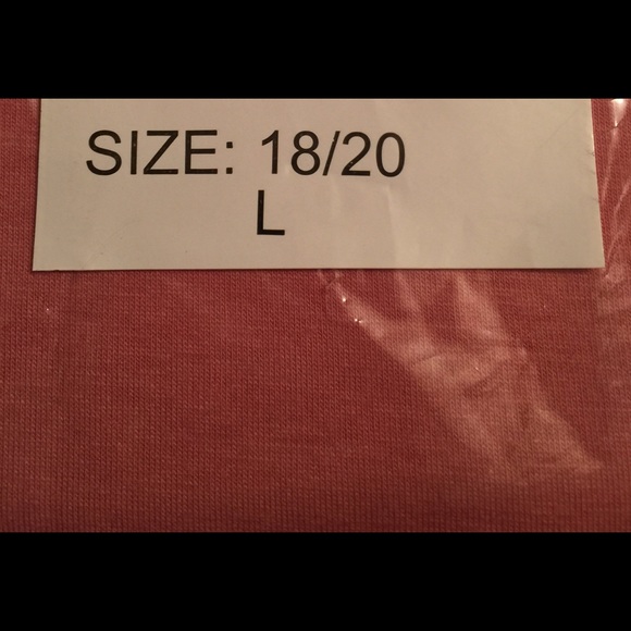 Roaman’s Top NWT - Picture 2 of 4